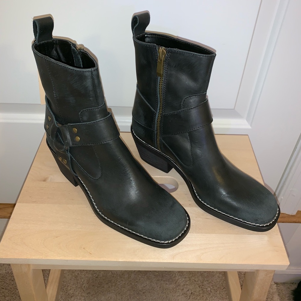 Zara Short Harness Moto Boot